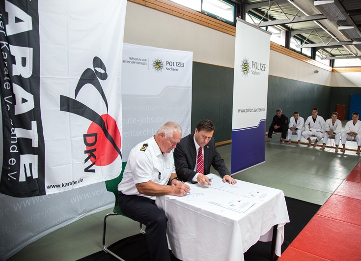15 07 28 Kopperation Polizei 05