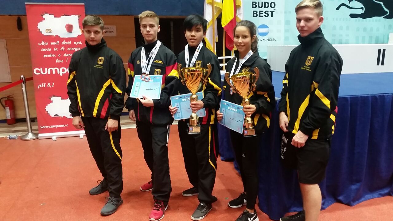 sächsische Team, von links Tommy Kuchinke, Valentin Leißner, Hieu Bui Tien, Michelle Süß, Maurice Däumler