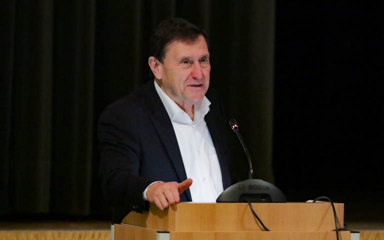 Wolfgang Weigert (Ehrenpräsident) berichtet über Neuigkeiten im Deutschen Karate Verband (DKV) 2020.11.21 MV 2