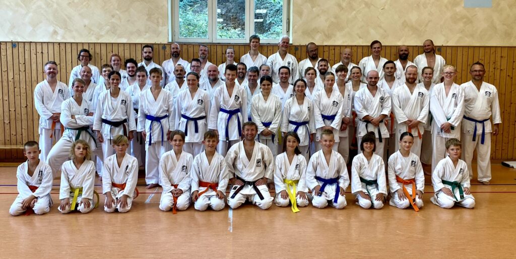 Karatelehrgang Dresden Gruppenbild